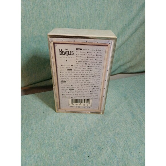 The Beatles Anthology 1 Double Cassette Set 1995 - Picture 2 of 5